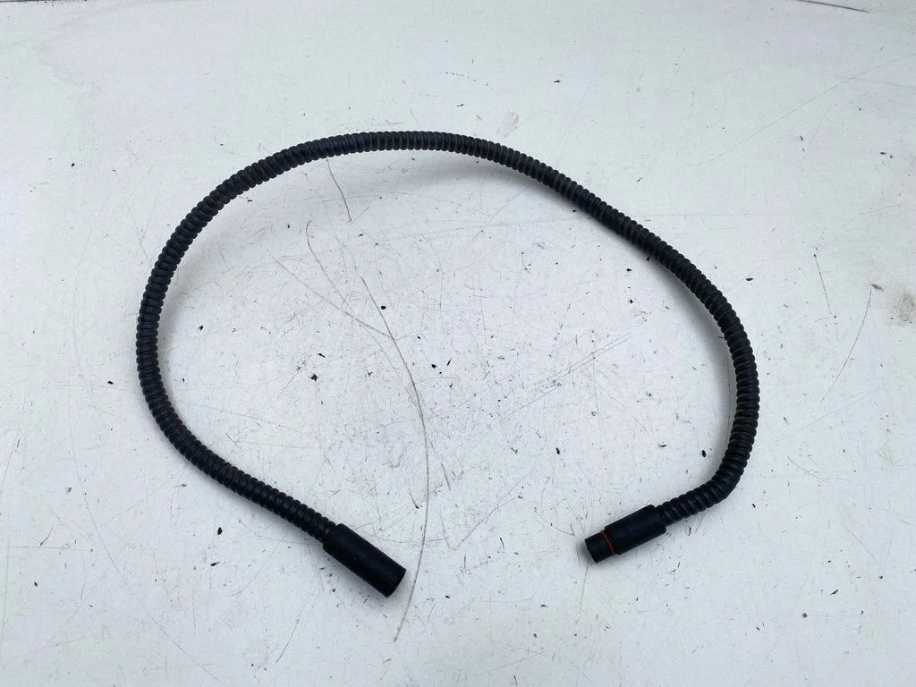 Muud juhtmed / juhtmestik 8012