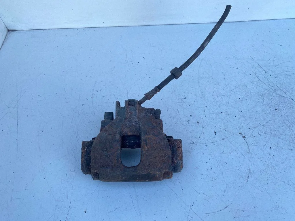 Front brake caliper – Volvo S80 (1999-2003)