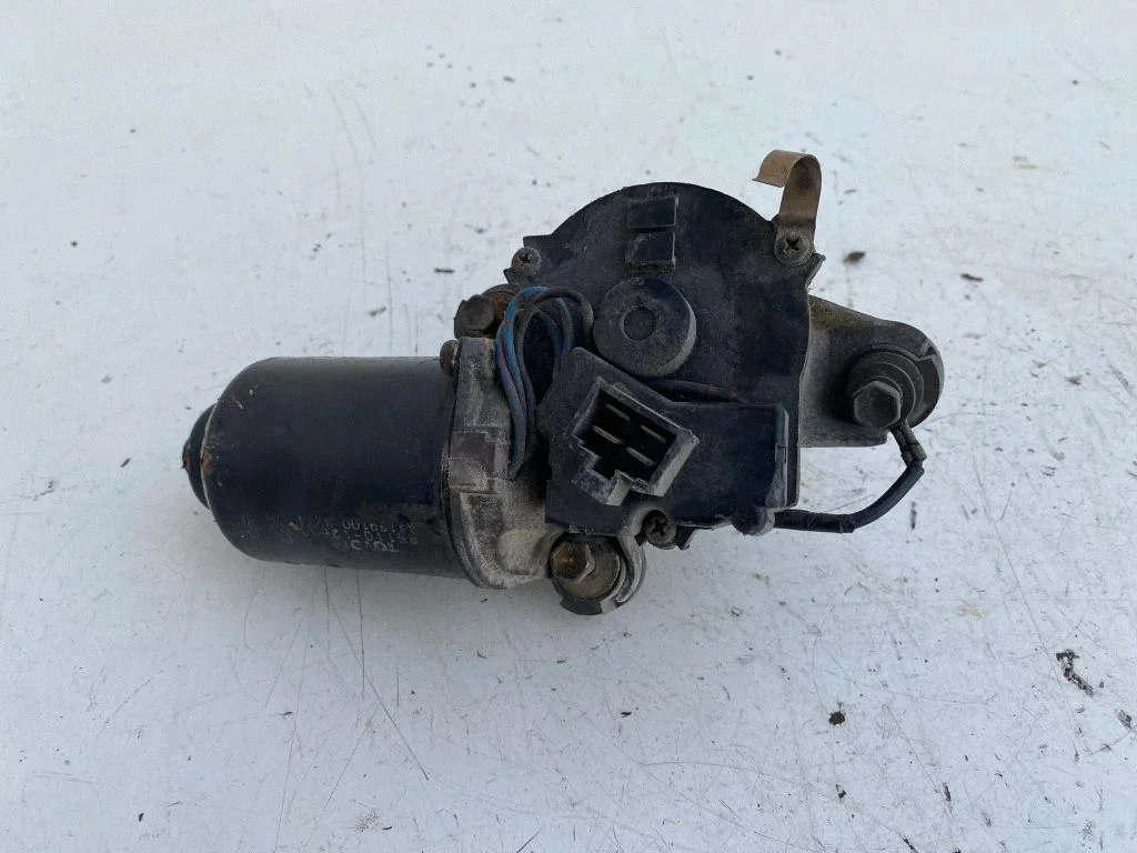 Tīrītāju motoriņš 8511012650