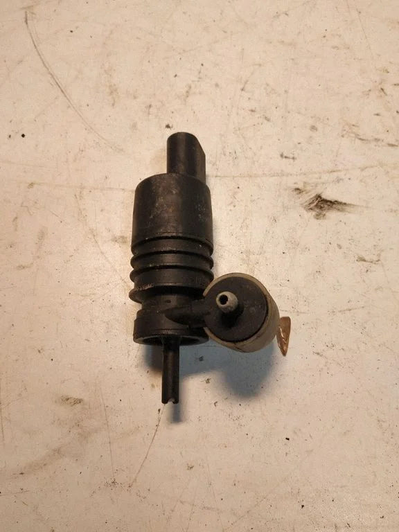 Klaasipesuvedeliku pump (klaaside)