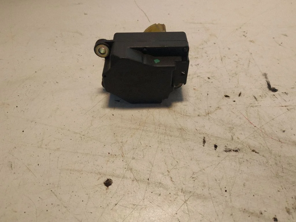 Gaisa aizvara motoriņš/aktuators 74932