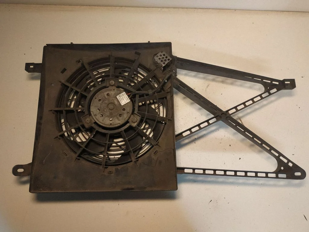 Elektriskais radiatora ventilators 90570742