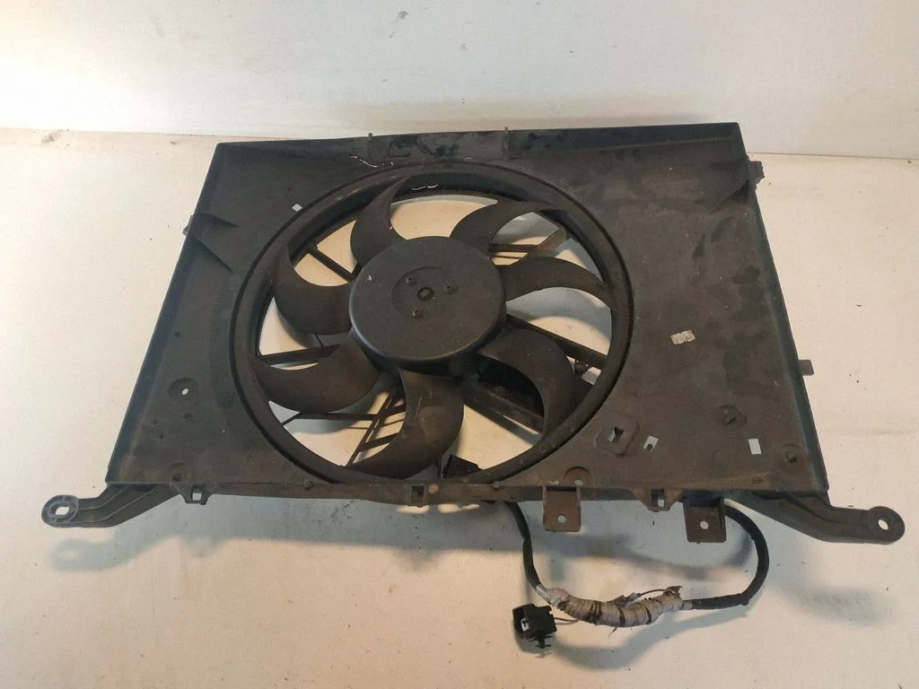 Elektriline radiaatori jahutusventilaator – Volvo V70 (2000-2004)