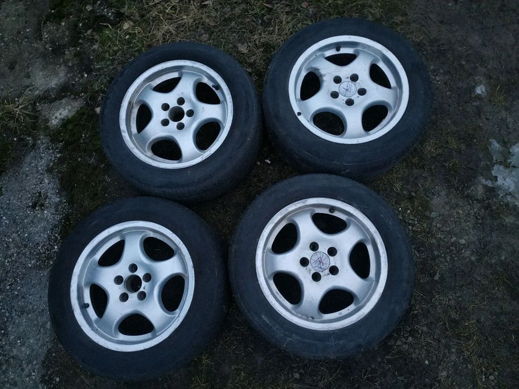 Felgi aluminiowe R15 – Toyota Avensis T220 (2000-2003)