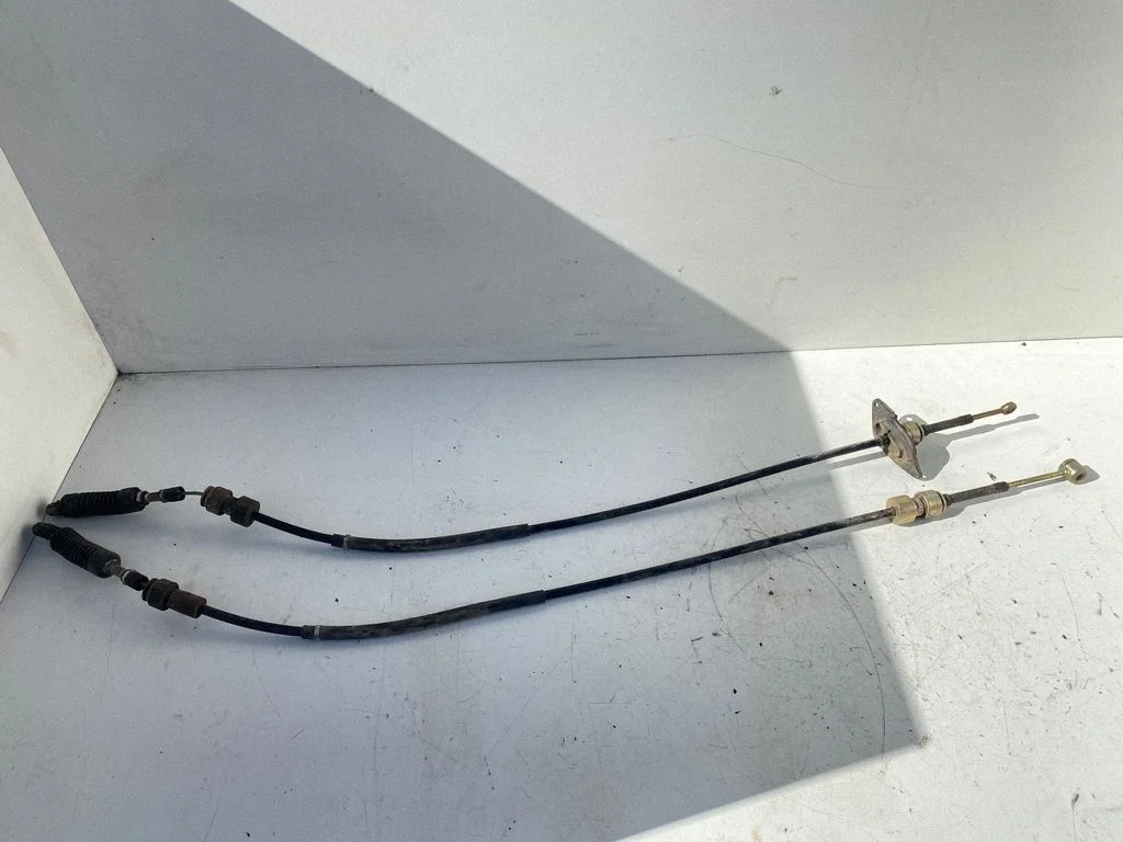 Gear shift cable linkage