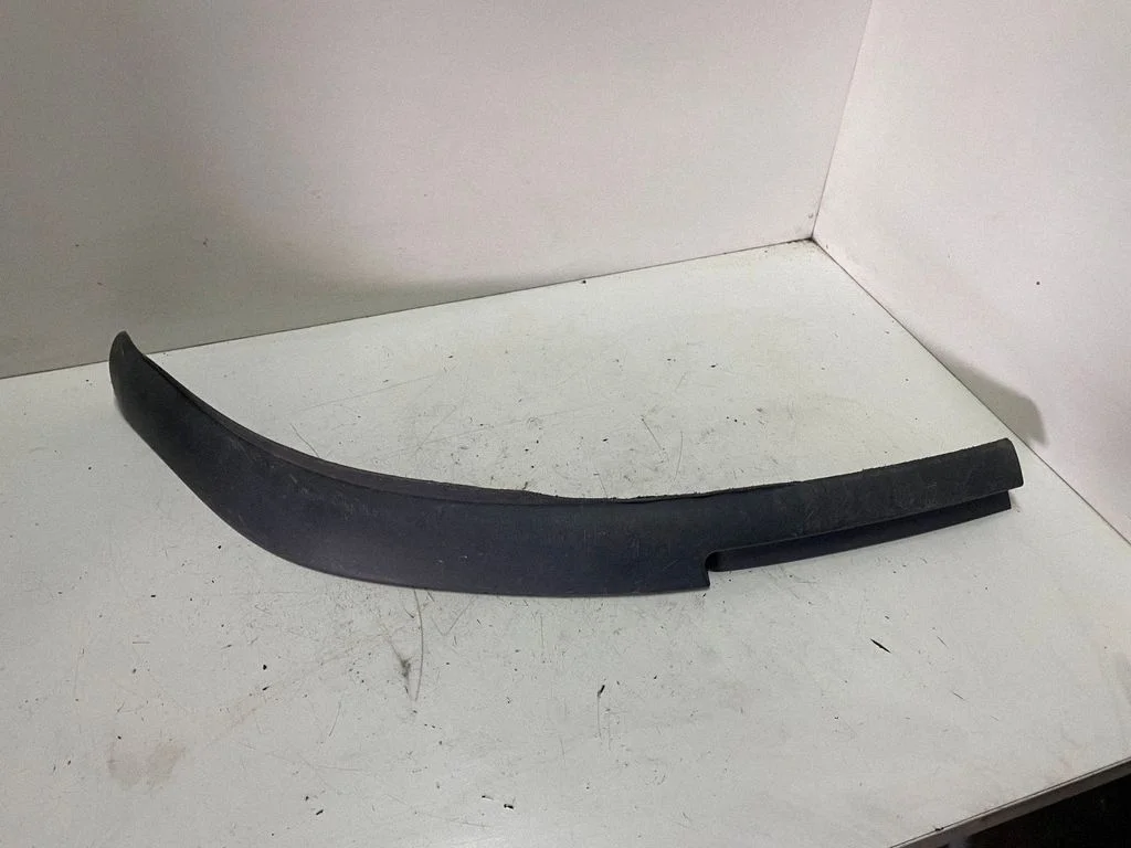 Front bumper lip 7685205010