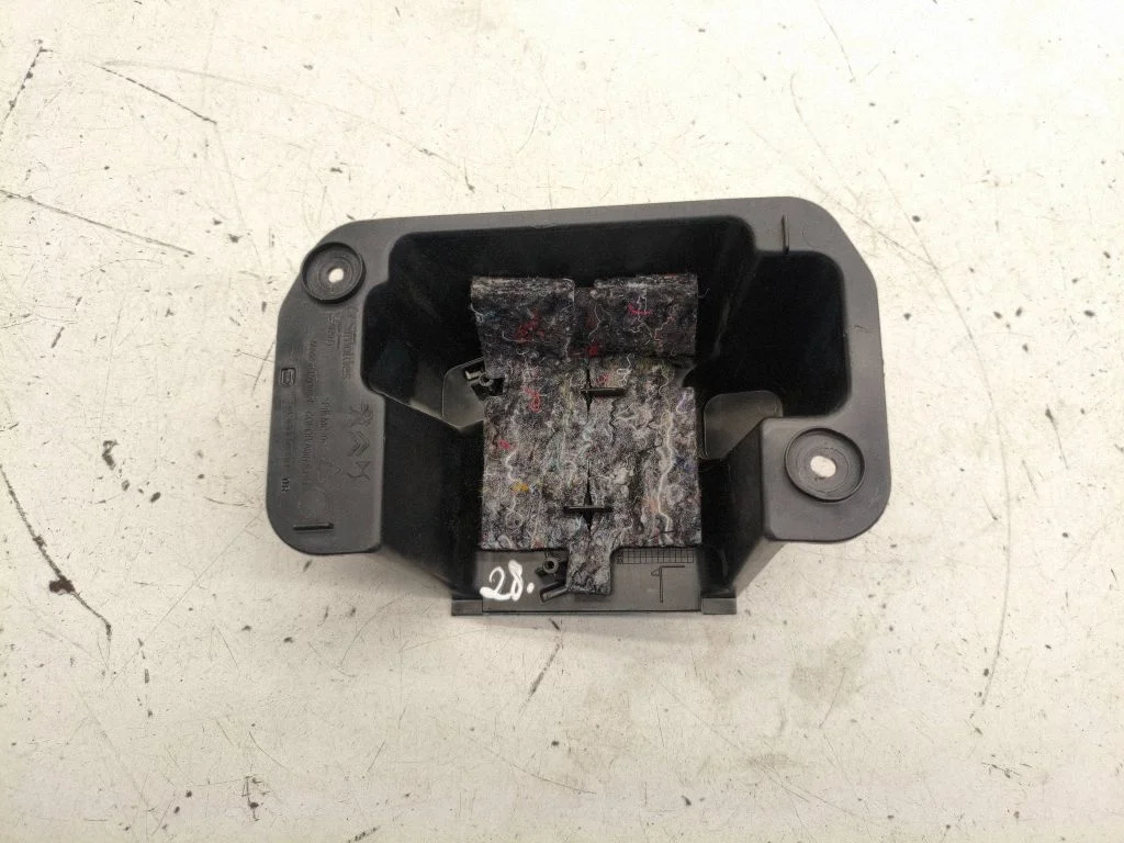 Quarter panel pressure vent – Peugeot 2008 II (2019-)