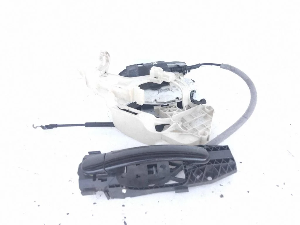 Rear door lock – Volkswagen Tiguan (2007-2016)