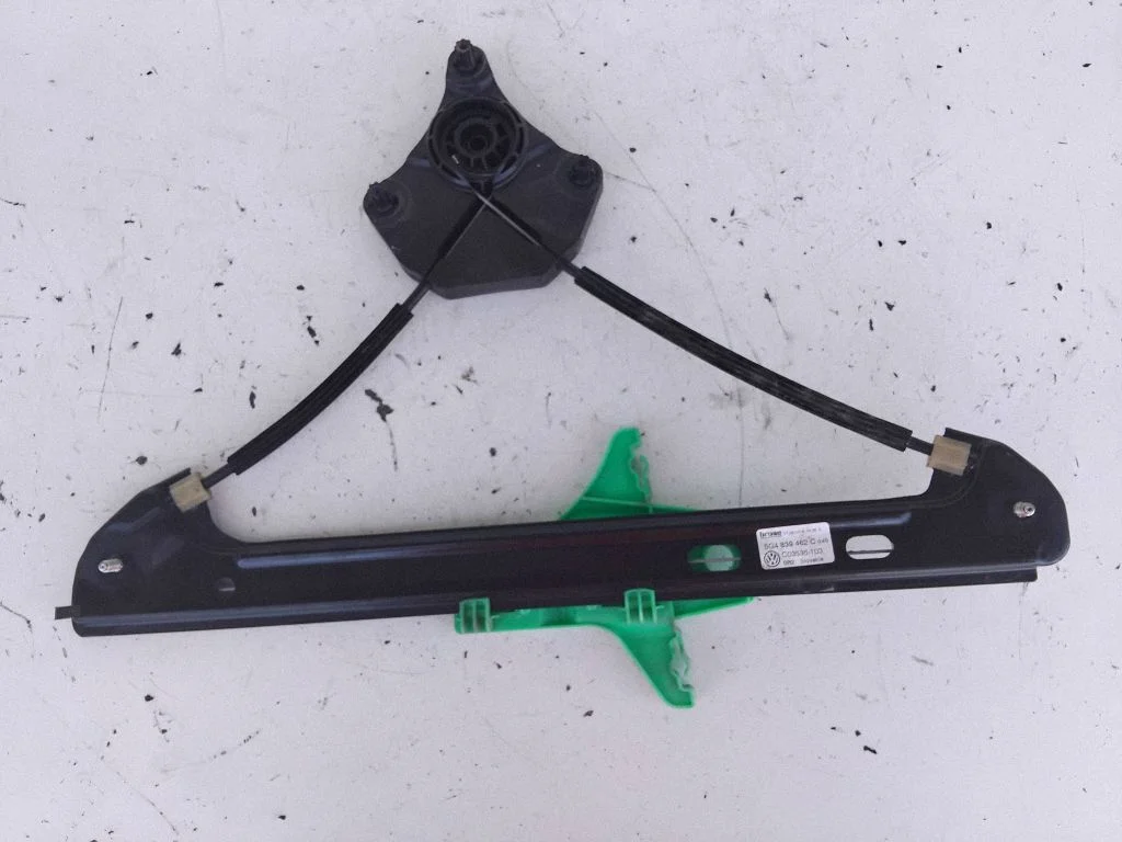 Rear window lifting mechanism without motor – Volkswagen e-Golf (2014-)