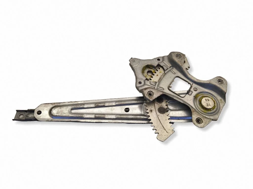 Rear window lifting mechanism without motor