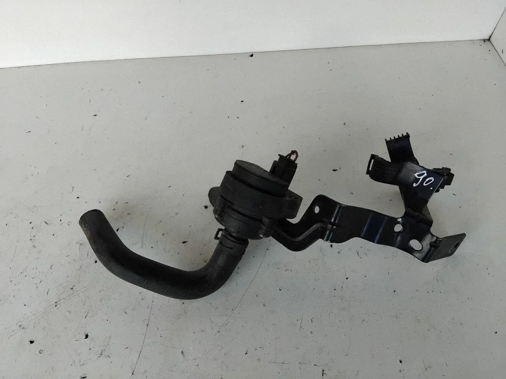 Electric auxiliary coolant/water pump – Mercedes-Benz E-Class W211 (2002-2009)
