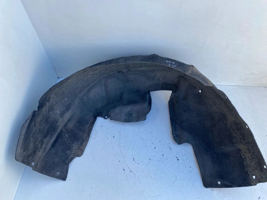 Rear arch fender liner splash guards – rear left