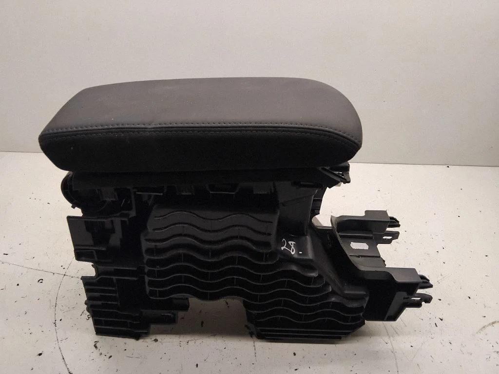 Armrest 114724AO