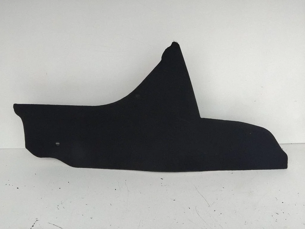 Centre console side trim front – Skoda Octavia Mk2 (1Z) (2004-2013)