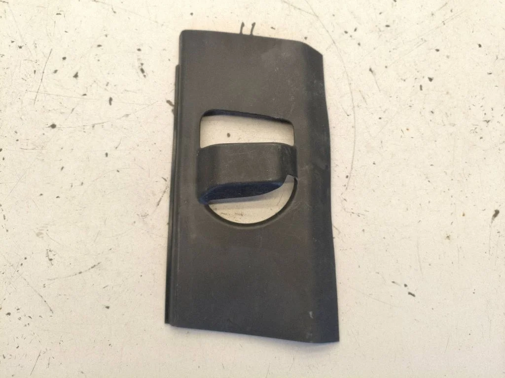 (B) pillar trim (top) P0081019EW – NIO ES8 (2018-2023)