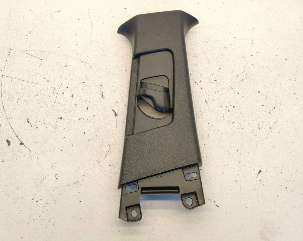 (B) pillar trim (top) – Toyota C-HR I (2016-2023)