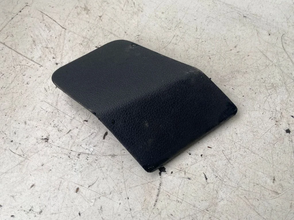 Trunk/boot trim cover – Volkswagen e-Golf (2014-)