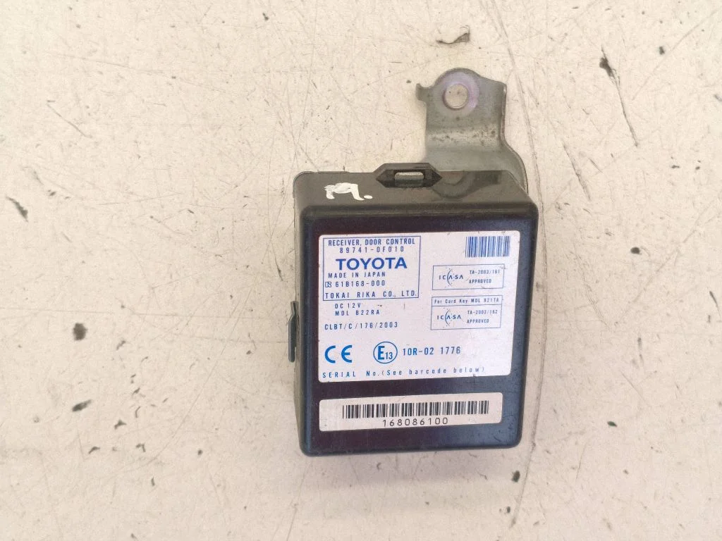 Door control unit/module – Toyota Corolla Verso AR10 (2004-2009)