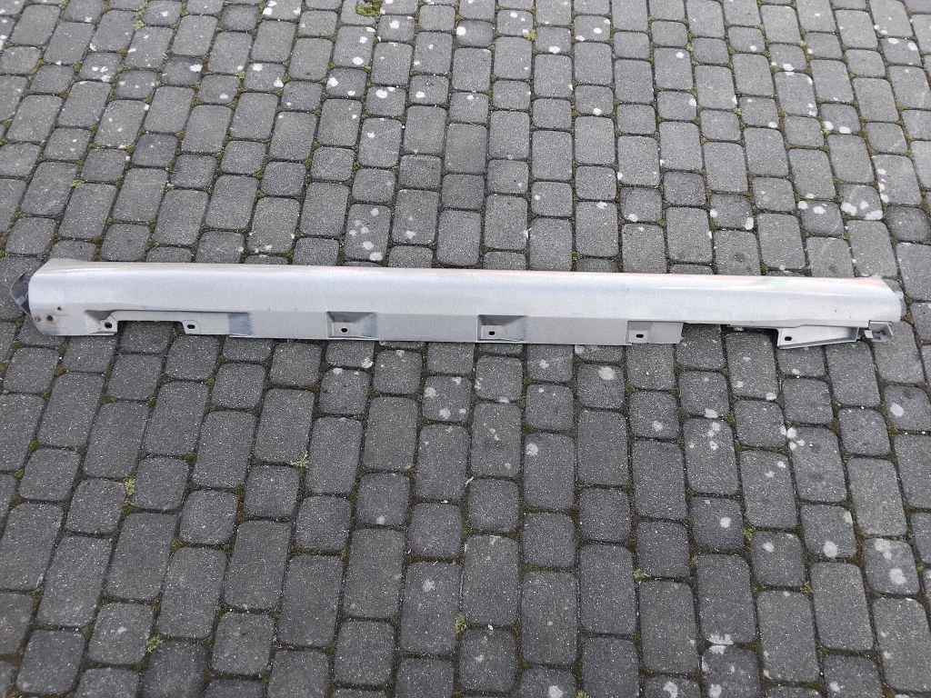 Sill – Toyota Corolla Verso E121 (2004-2007)