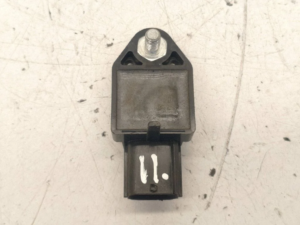 Drošības spilvenu trieciena sensors 8983105010
