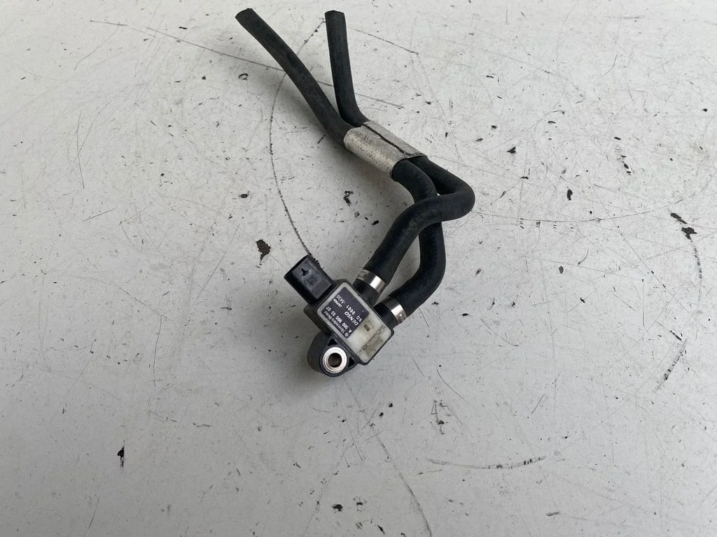 Exhaust gas pressure sensor – Mercedes-Benz Sprinter W907 W910 (2018-)