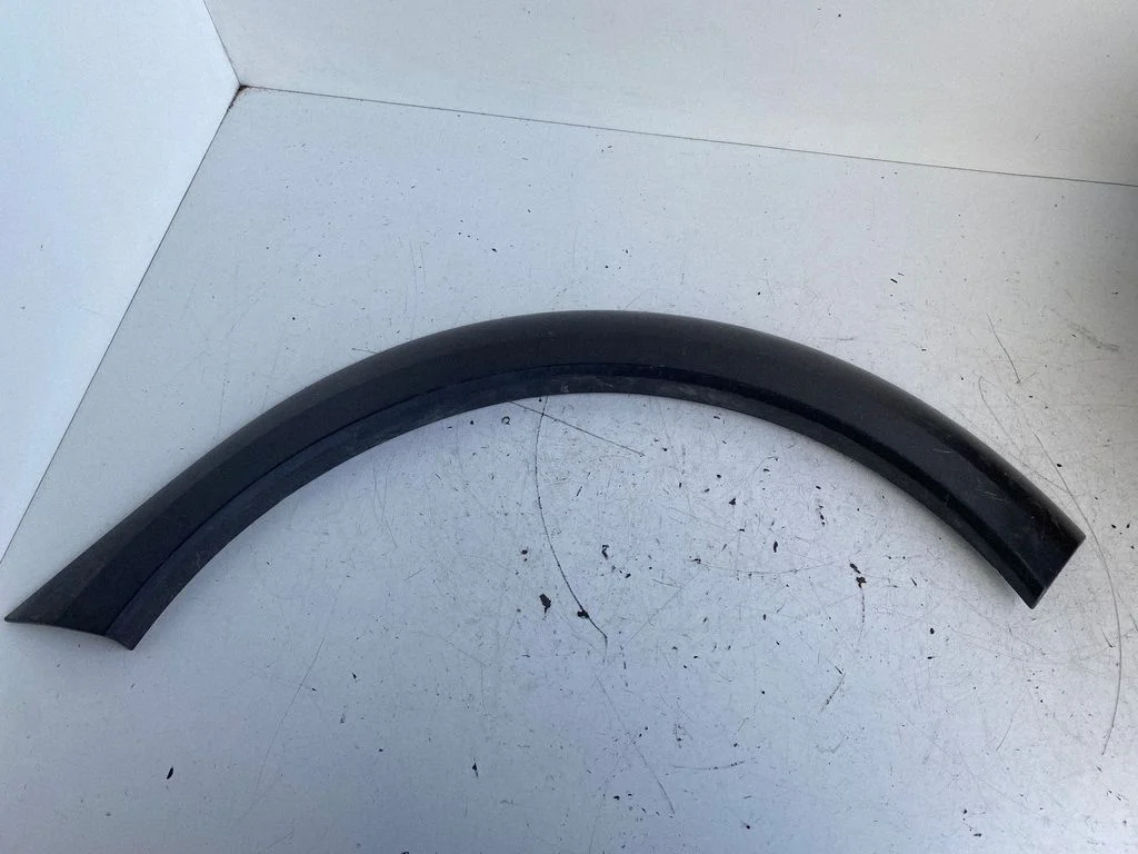 Rear fender molding trim 9674307277