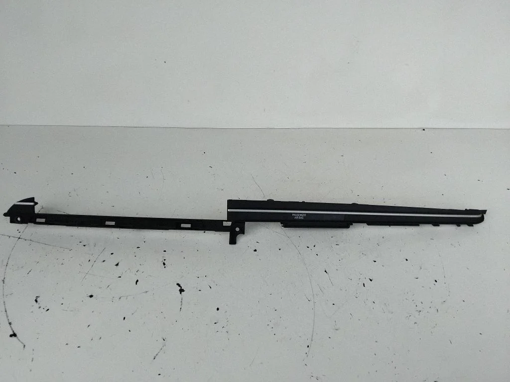 Armatuurlaua viimistlus – Toyota Prius (XW30) (2009-2015)