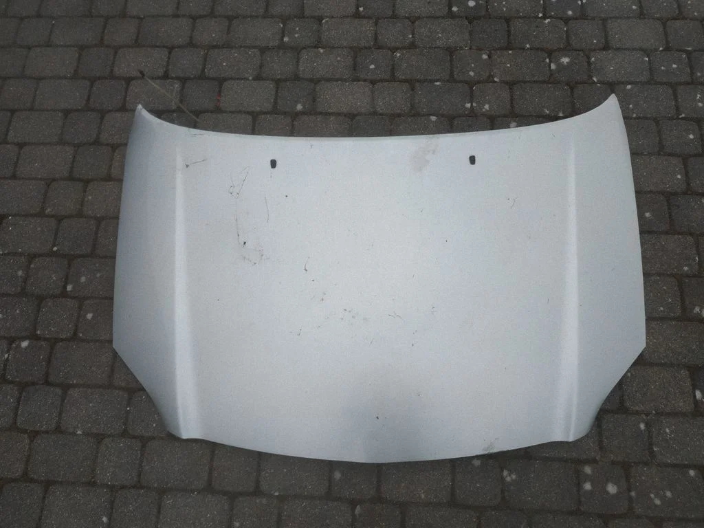 Maska – Toyota Avensis T250 (2006-2009)