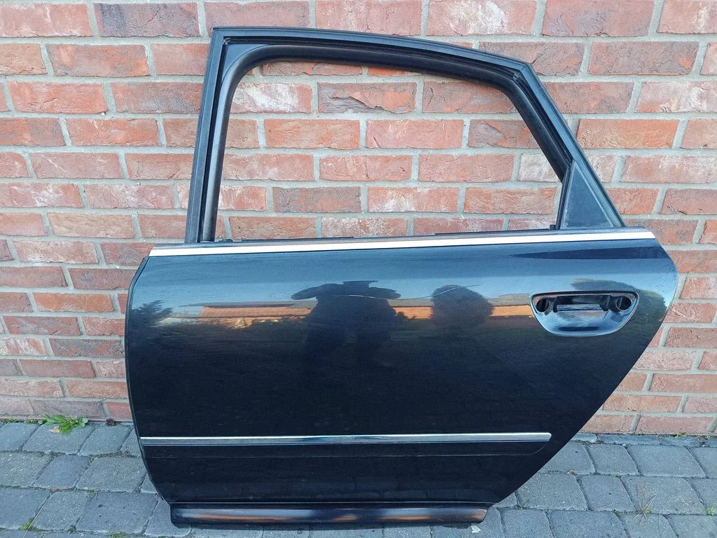 Rear door 4E0833419