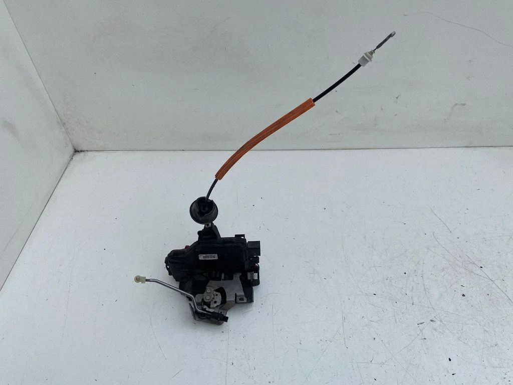 Rear door lock – Audi A4 S4 B6 8E 8H (2001-2005)