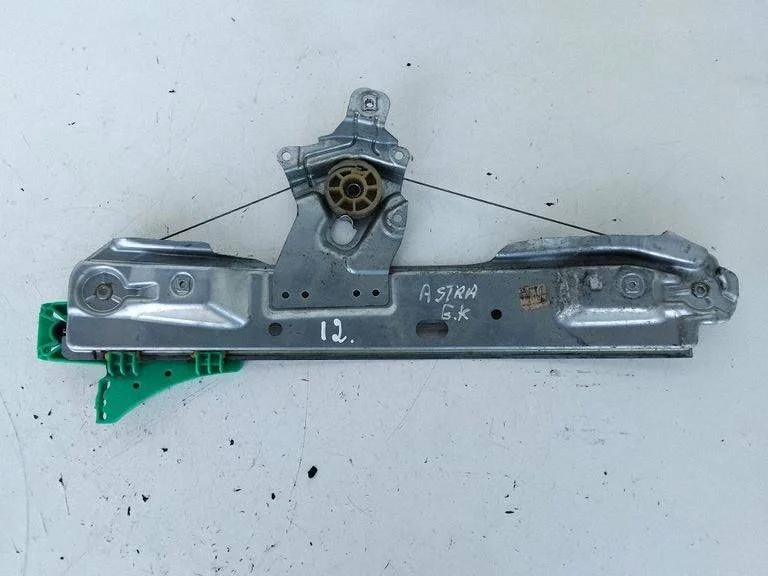 Aizmugurējā el. loga pacēlāja mehānisms bez motoriņa 915345105