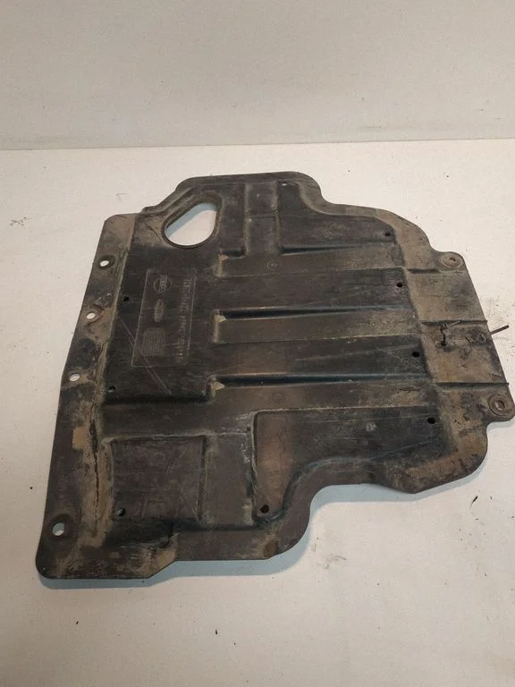 Engine splash shield/under tray 50830EA400