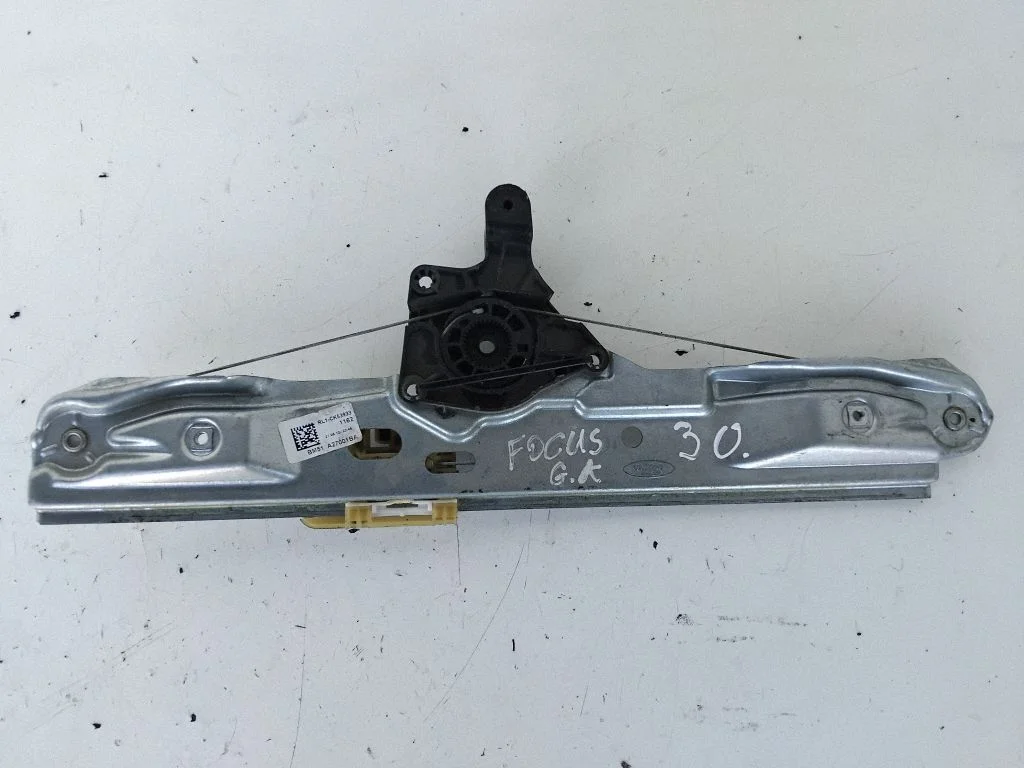 Rear window lifting mechanism without motor BM51A27001BA