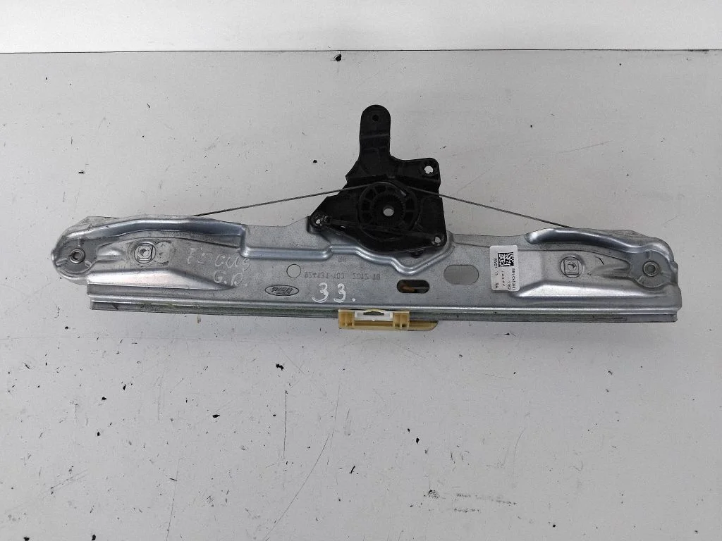 Rear window lifting mechanism without motor 924131103