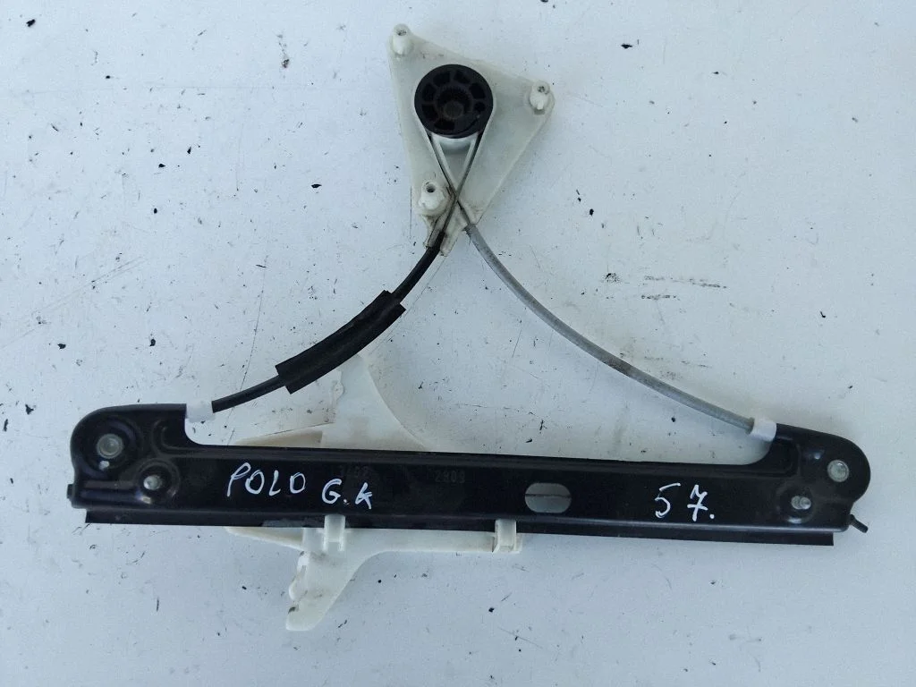 Aizmugurējā el. loga pacēlāja mehānisms bez motoriņa 6R1839461D