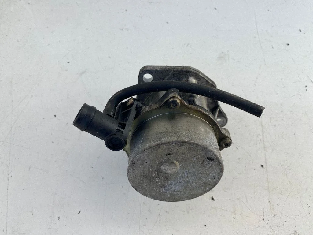 Vacuum pump