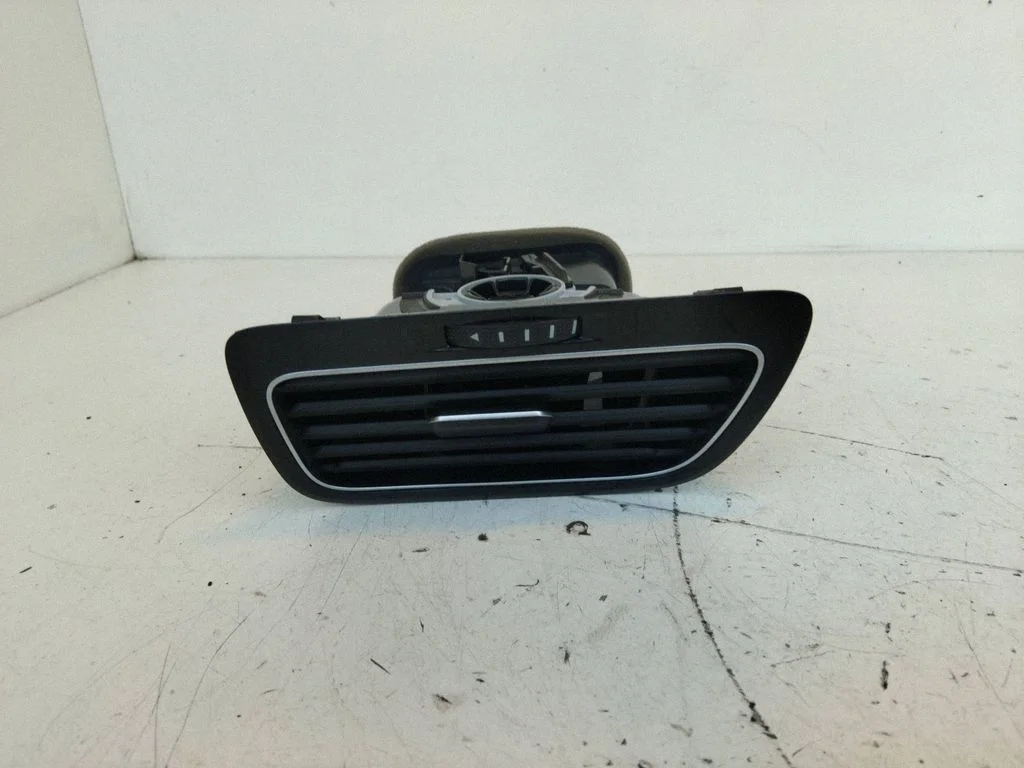 Sānu gaisa restītes 5G1819710B