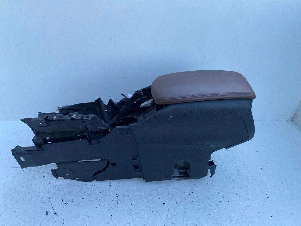 Keskkonsool – Citroen DS5 (2011-2018)