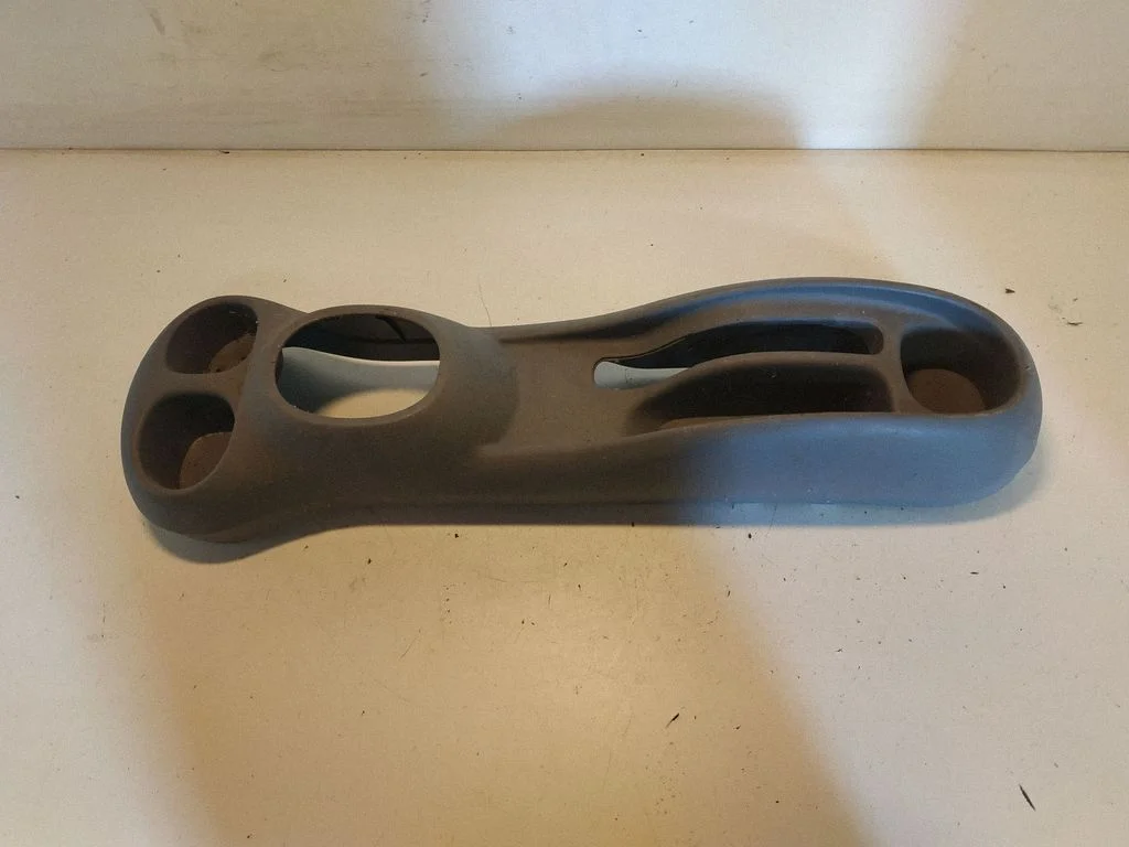 Center console 5891152010