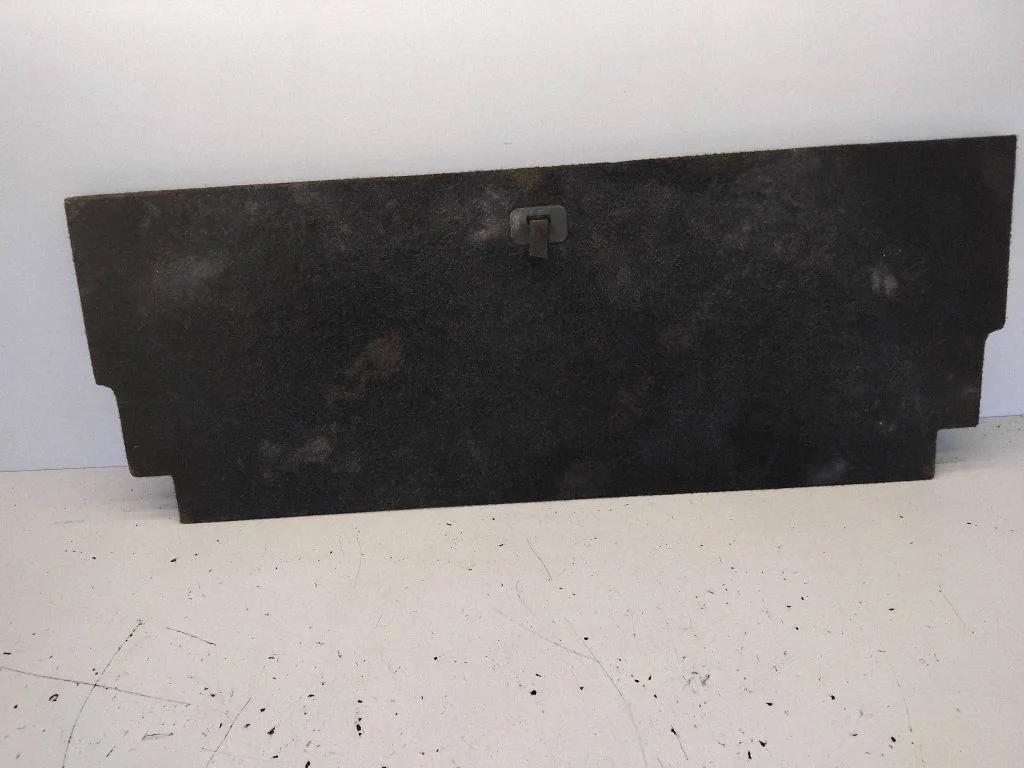Trunk/boot floor carpet liner – Toyota Auris E180 (2012-2018)