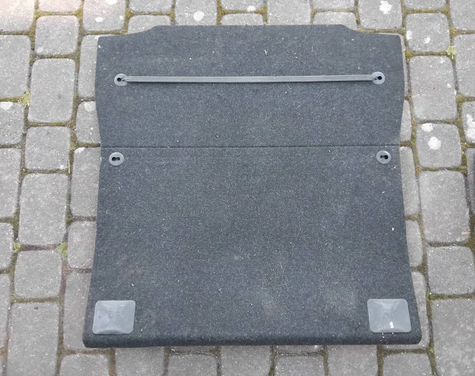 Trunk/boot floor carpet liner – BMW 1 Series E81 E87 (2004-2011)
