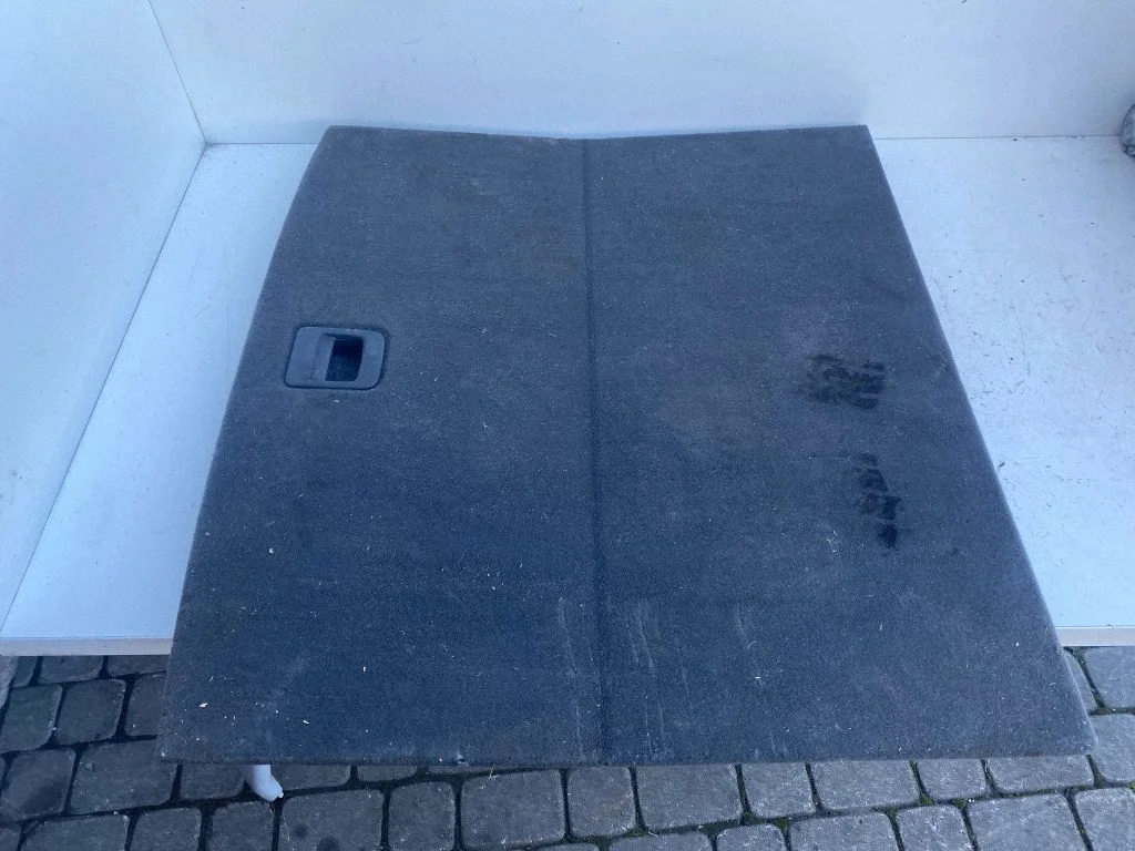 Trunk/boot floor carpet liner 8R0861531A