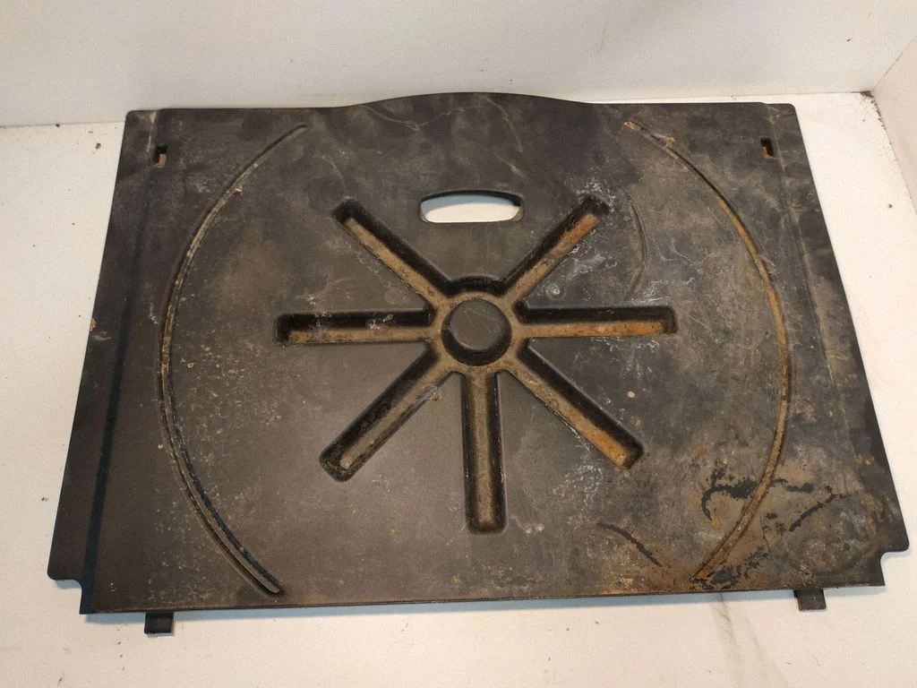 Trunk/boot floor carpet liner – Toyota Aygo AB10 (2005-2014)