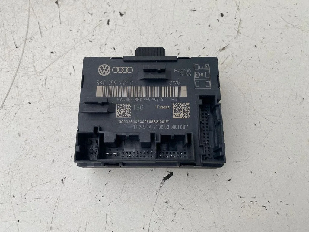 Durvju elektronikas vadības bloks 8K0959792C