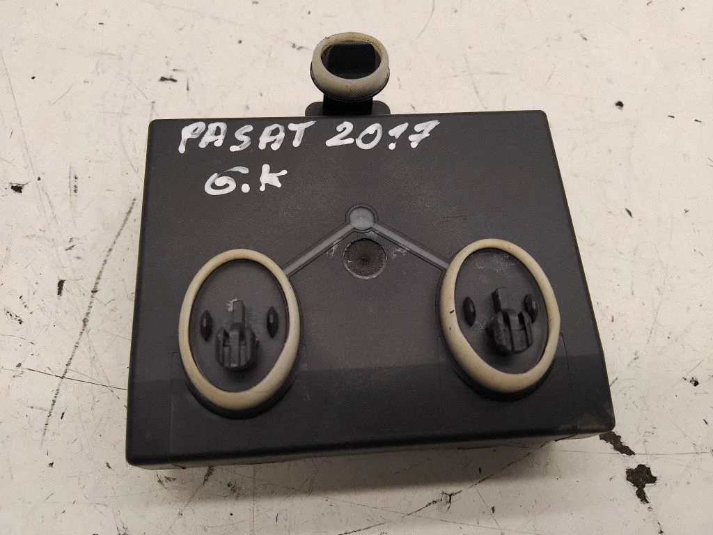 Durvju elektronikas vadības bloks 5Q0959595B