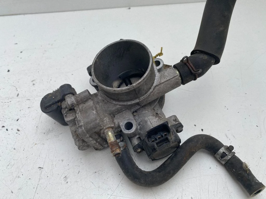 Throttle valve 8945220130