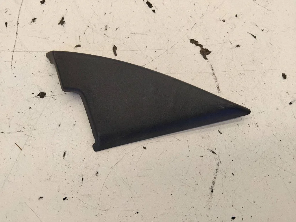 Spoguļa plastmasas apdare 4KE857506A