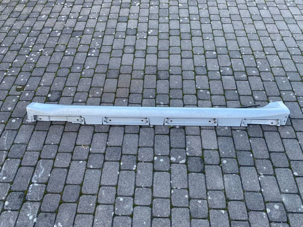 Sill – Lexus IS 220D-250-350 (2006-2013)