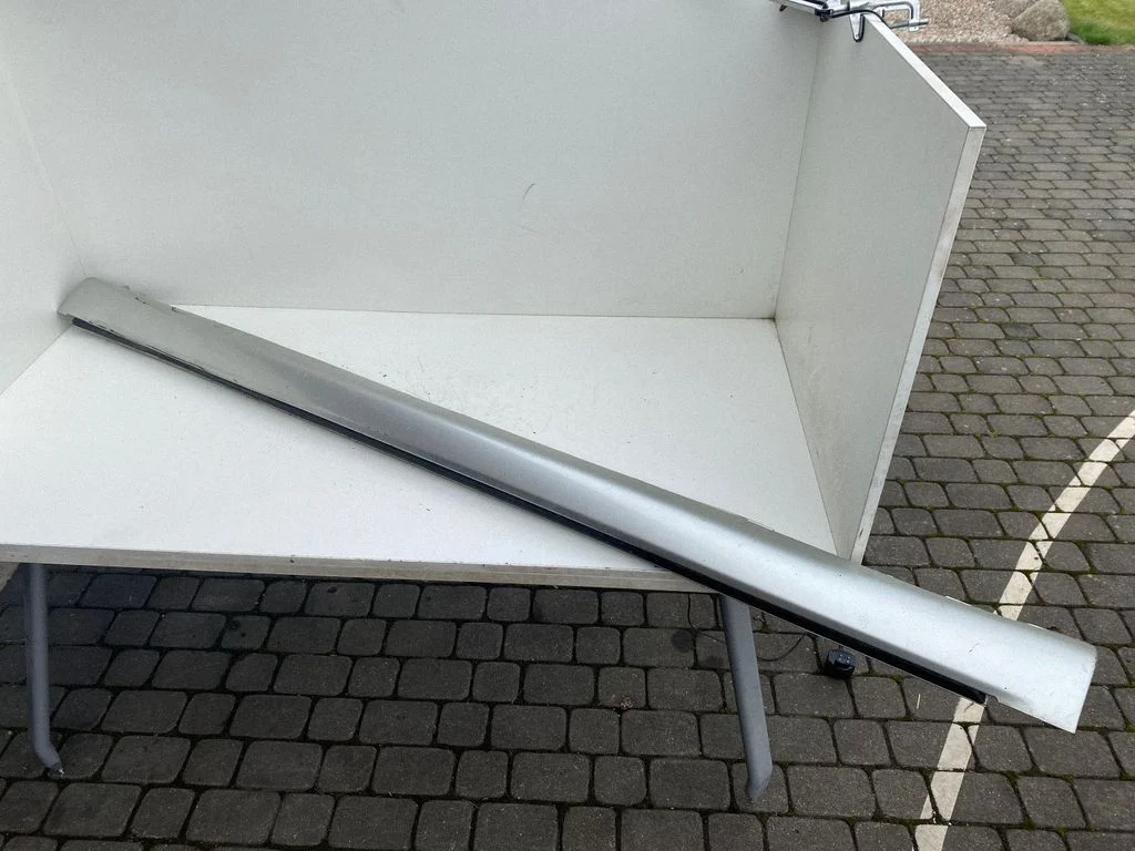 Sill – Toyota Corolla Verso E121 (2004-2007)