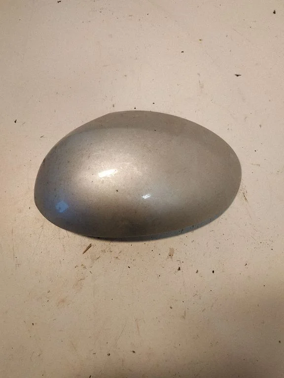 Välispeegli plastkate – vasak